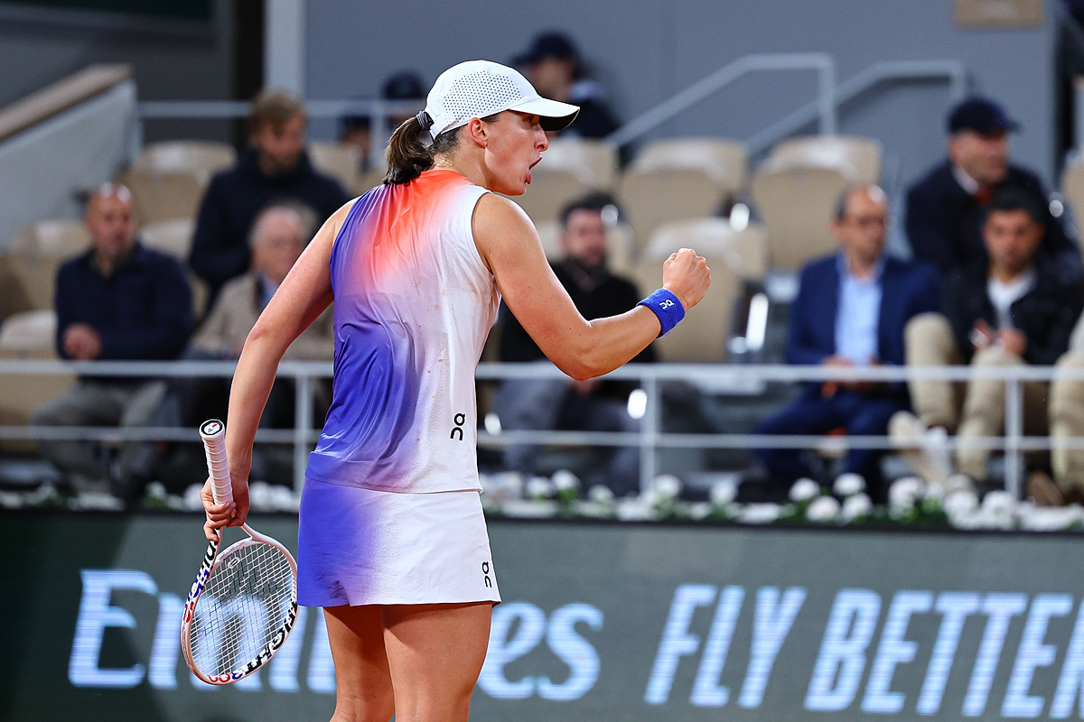 Świątek Vondrousova
