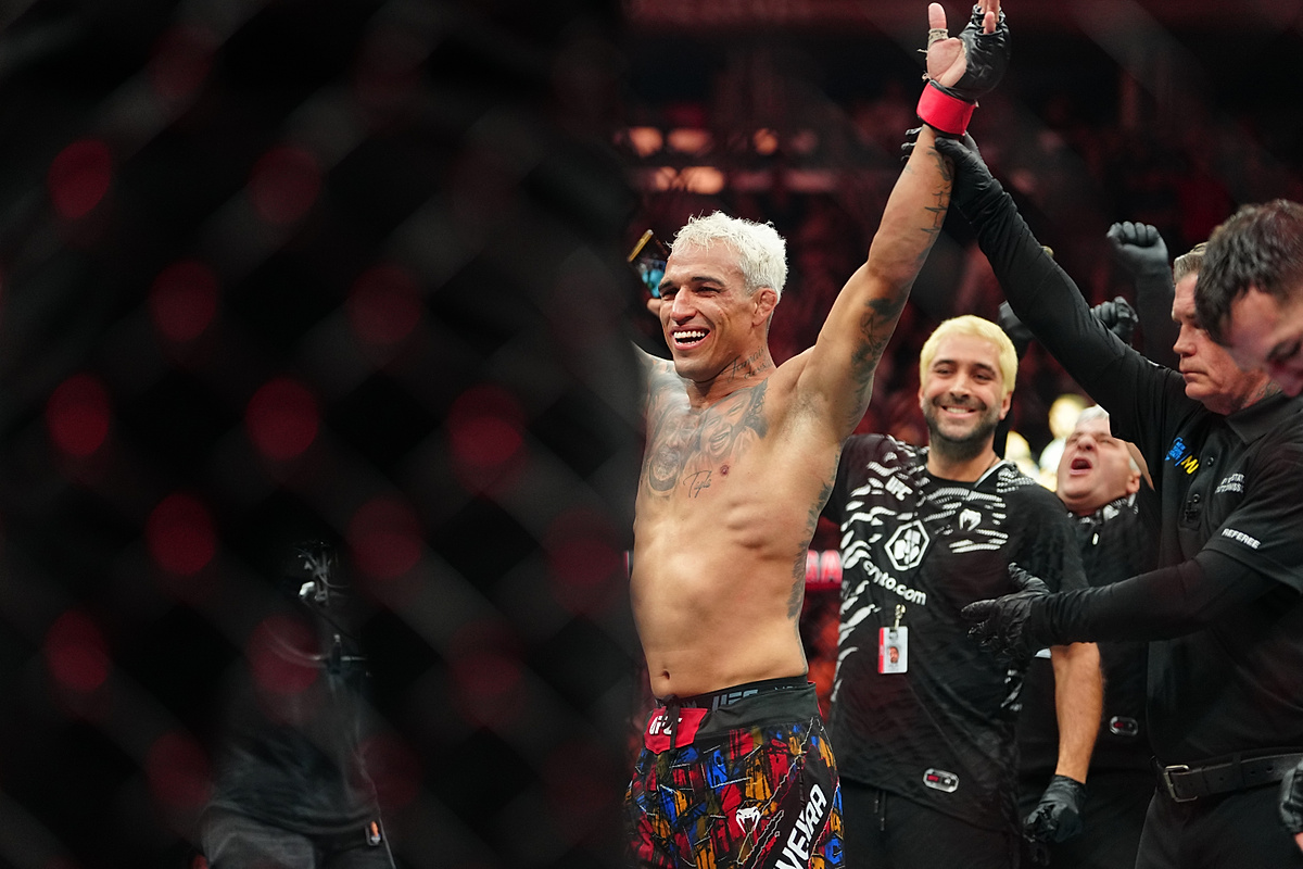 Oliveira UFC 317