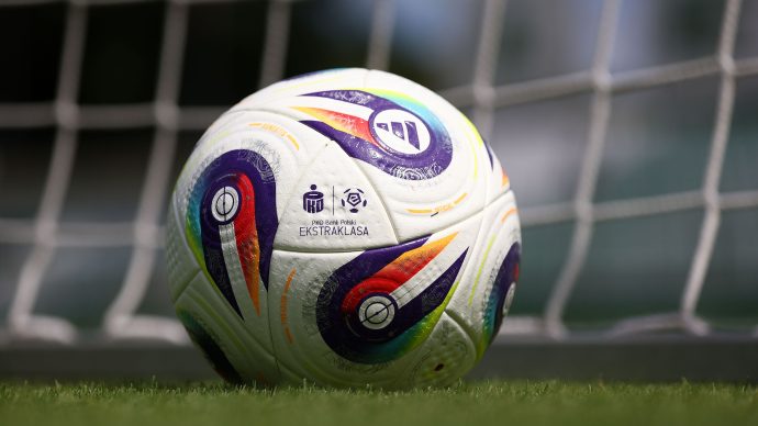 Ekstraklasa spadek gram grubo