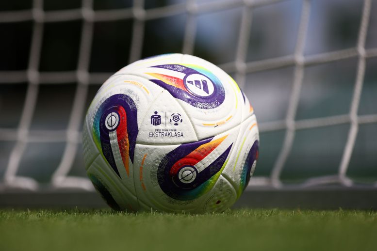 Ekstraklasa spadek gram grubo